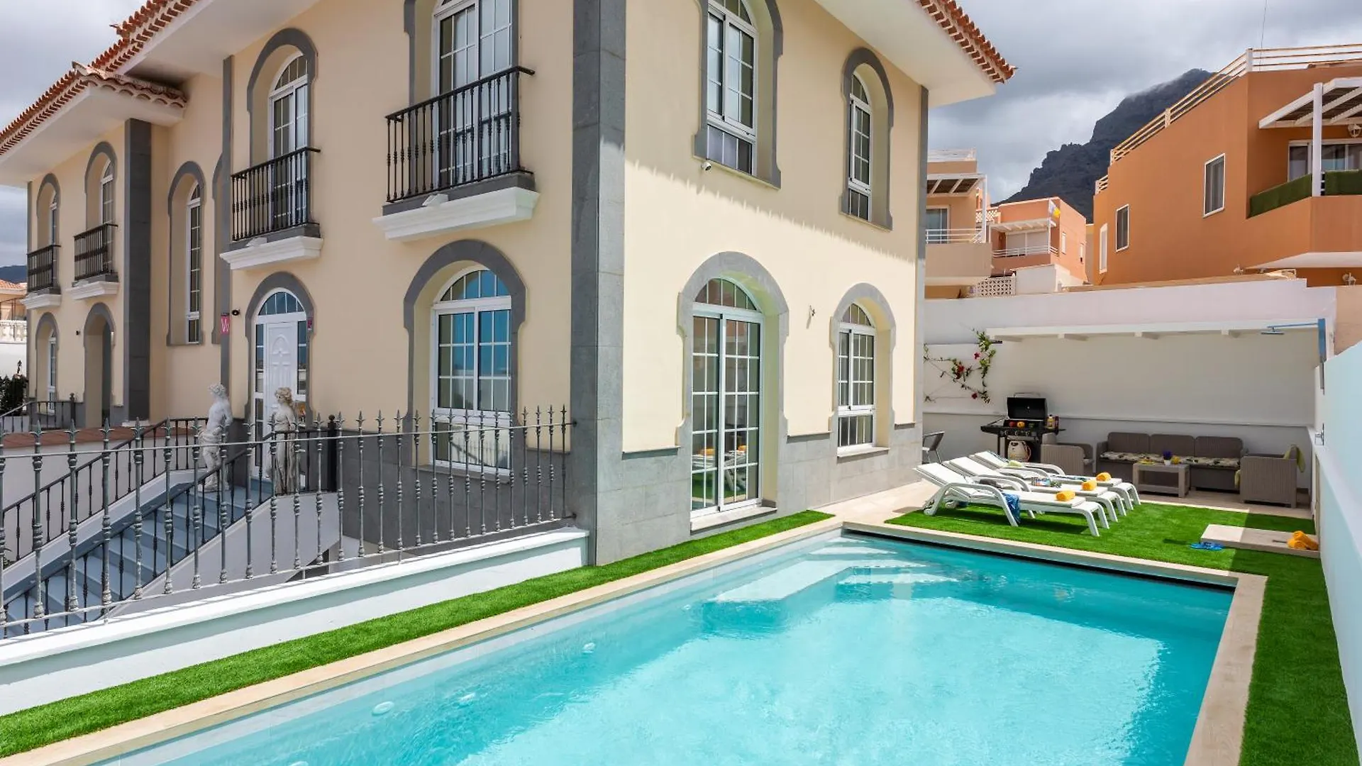Villa Marzella - Luxury Costa Adeje